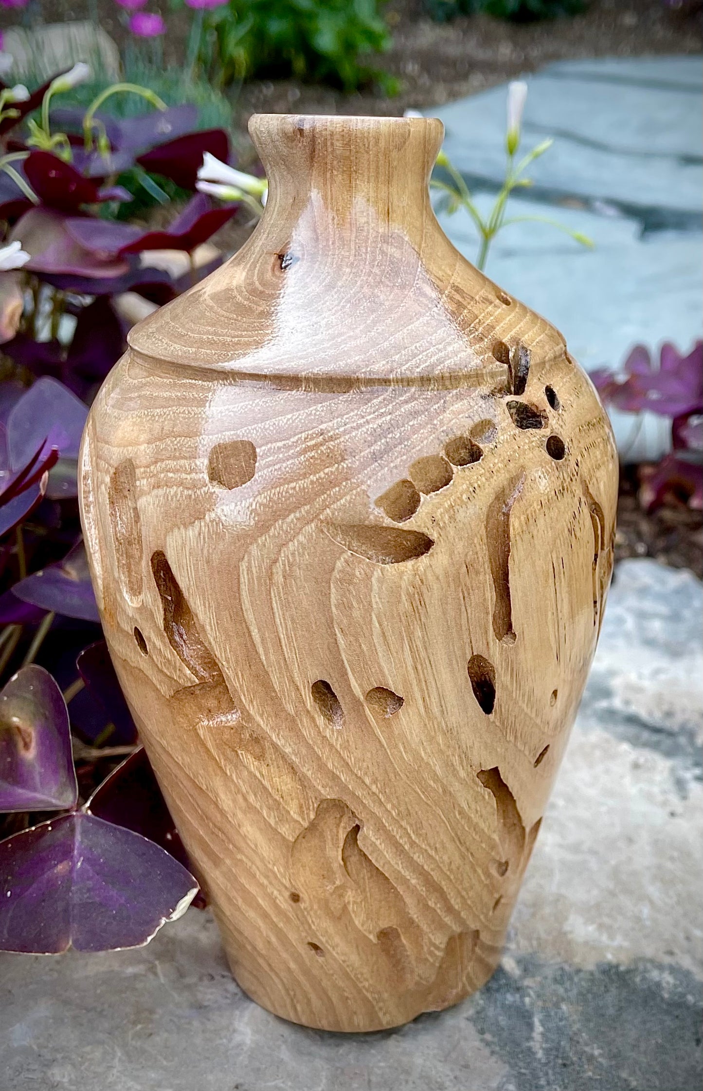 Tapered pecan vase