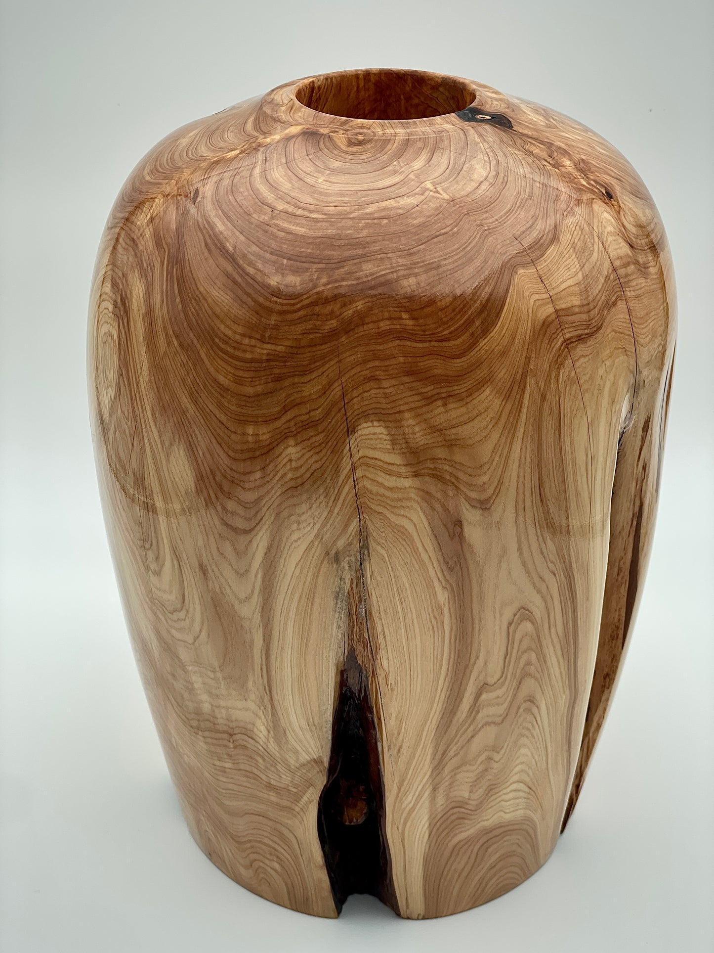 Large Texas cedar vase
