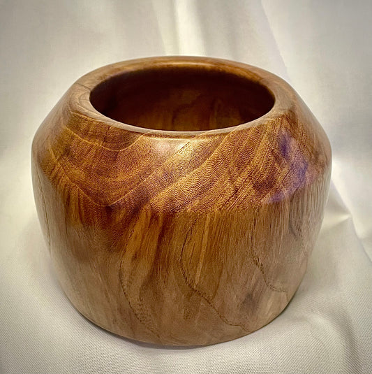 Pecan vase