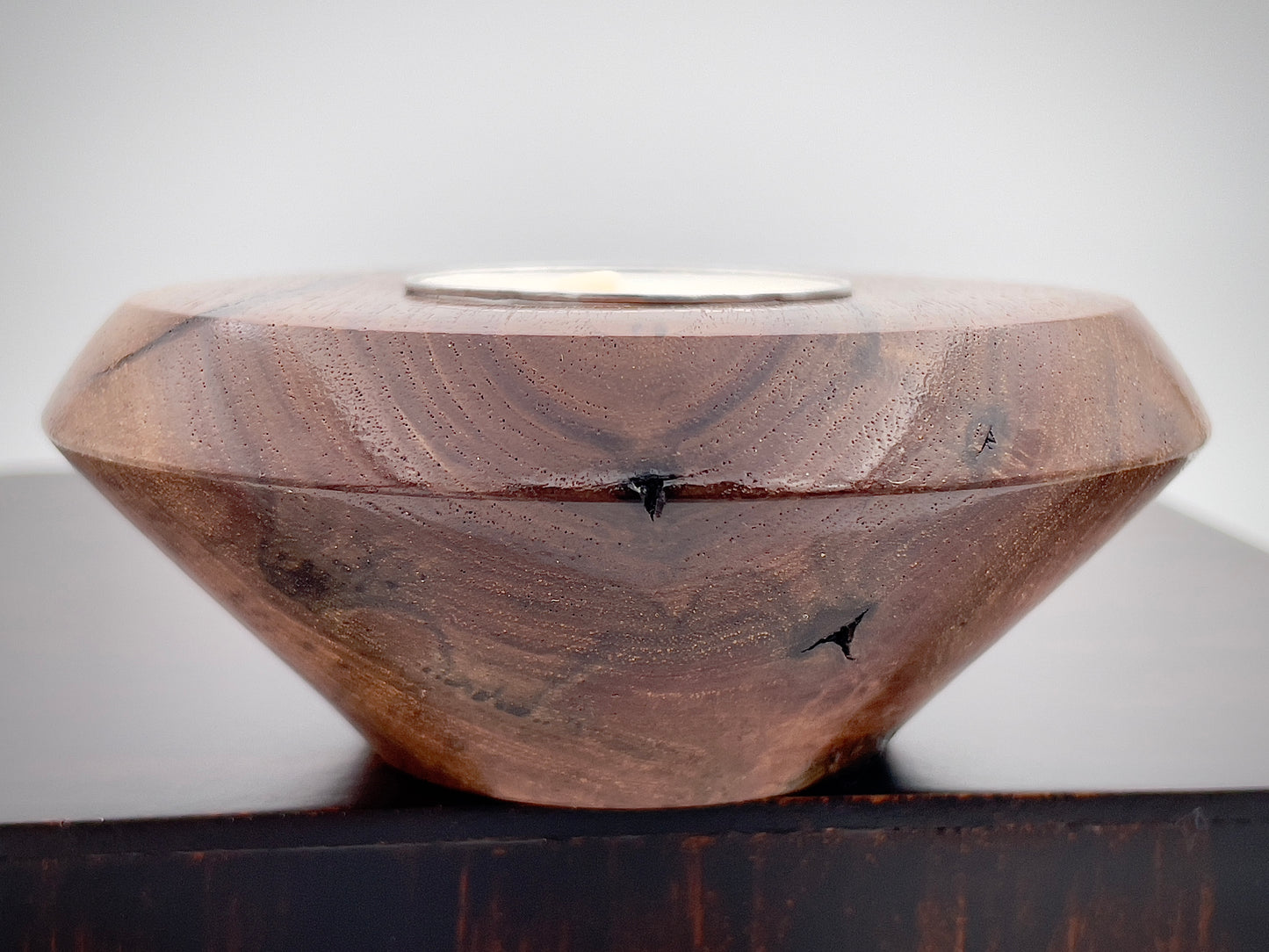 Black walnut tealight