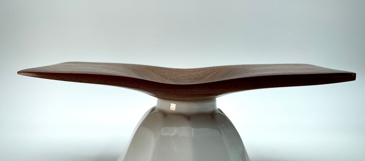 Winged walnut dish