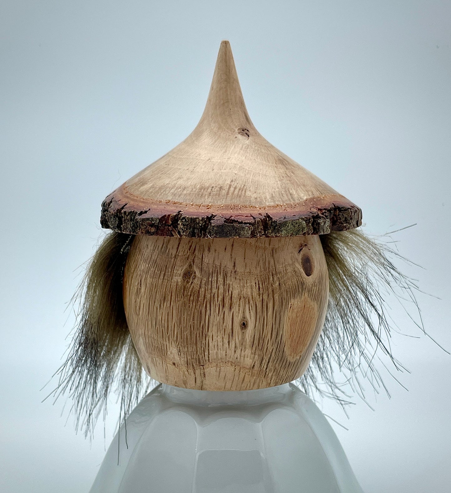 Gnome with pipe