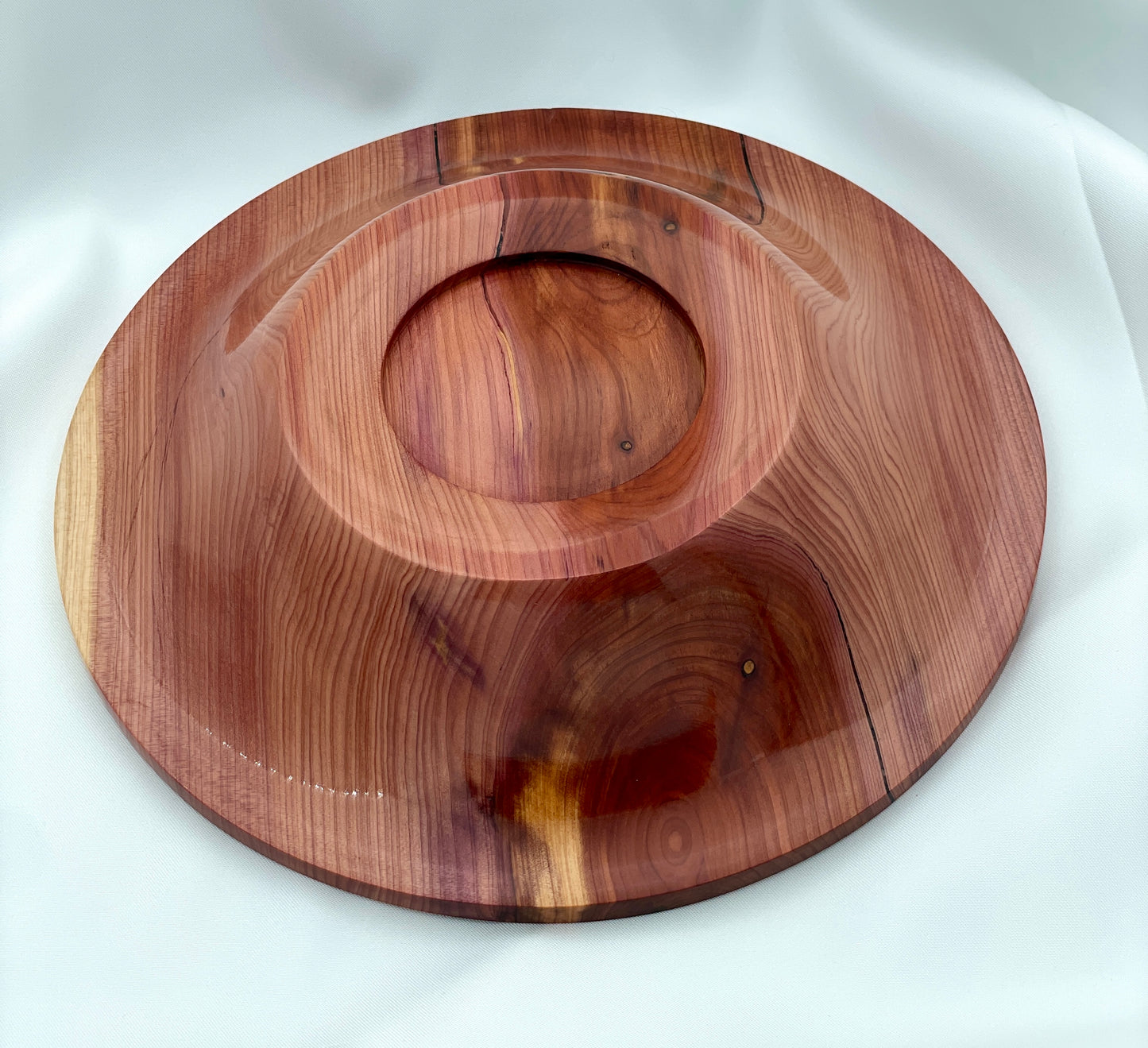 Cedar plate