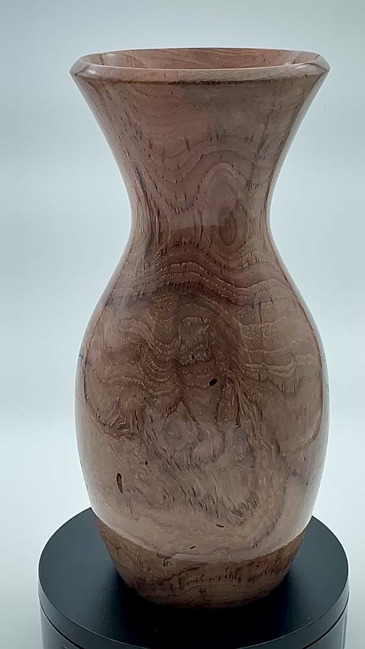 Pecan vase
