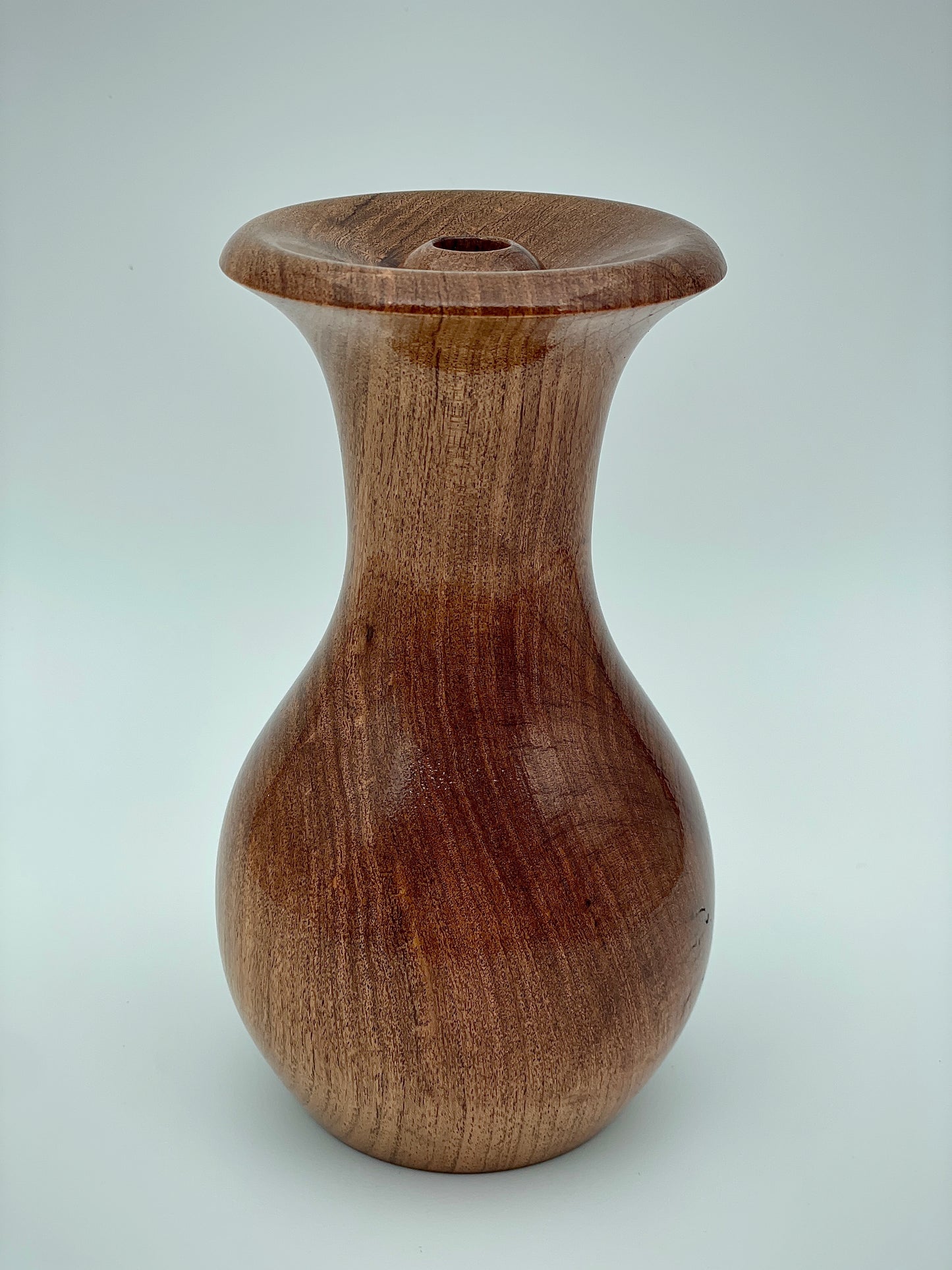 Bud vase
