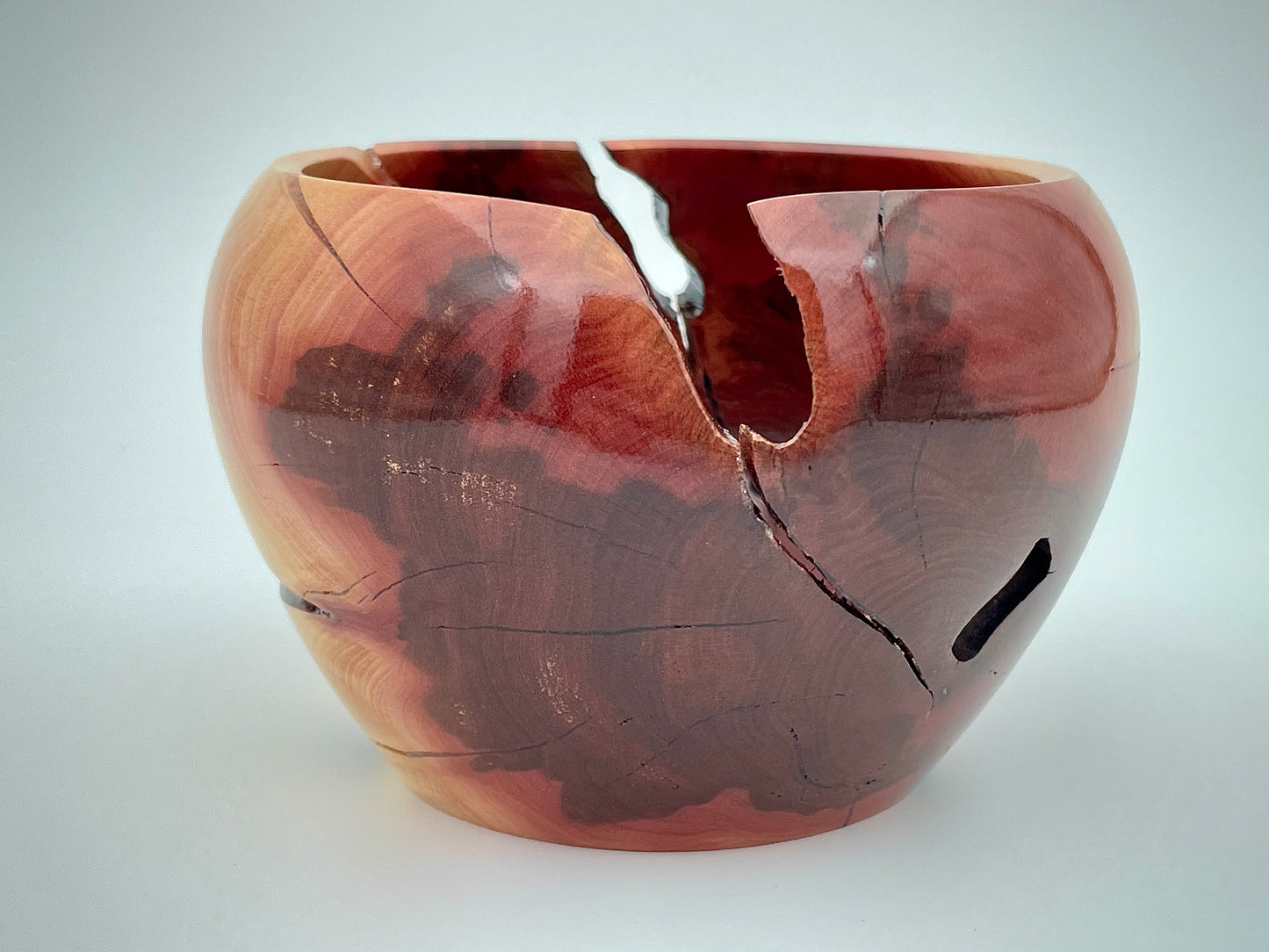 Manzanita vessel