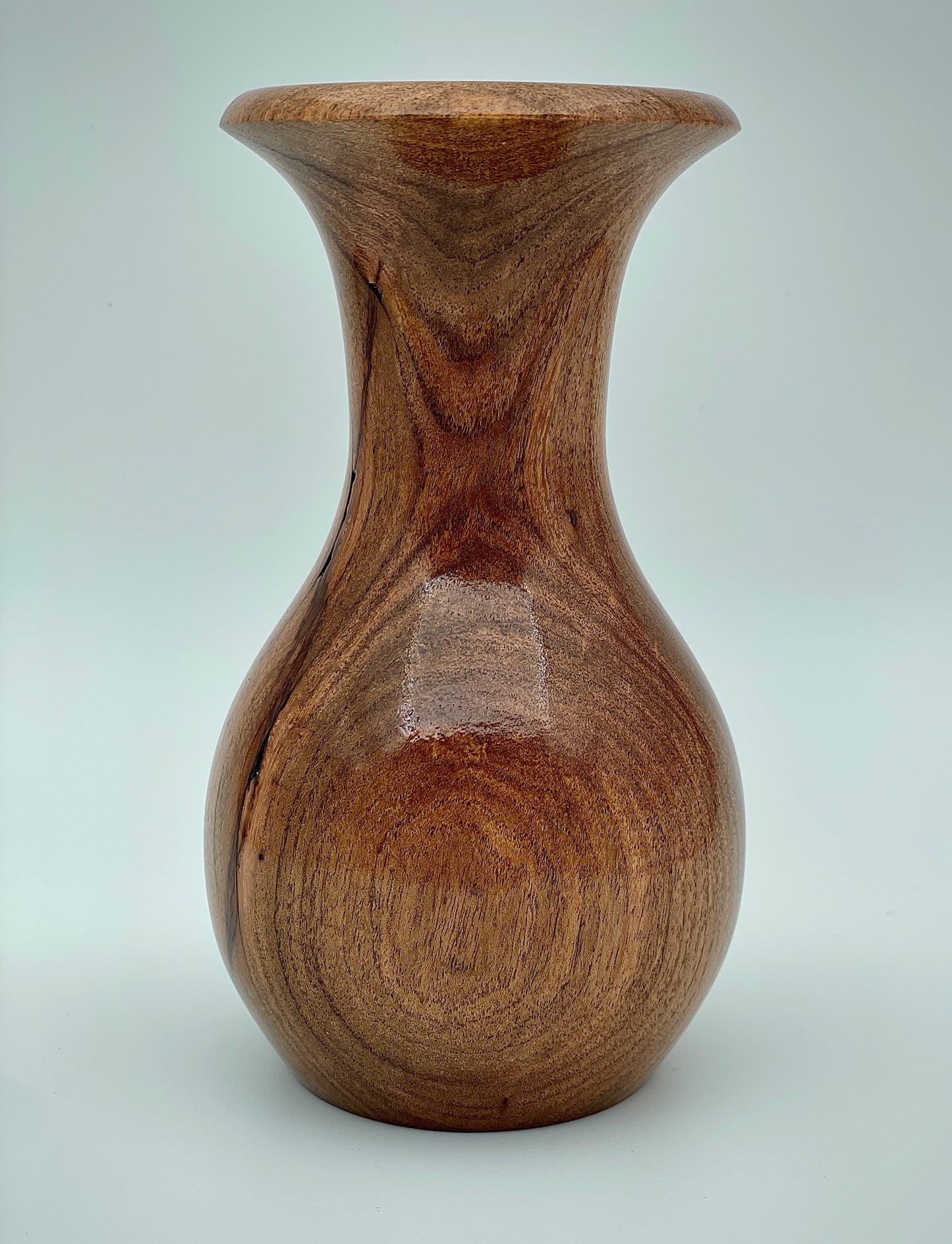Bud vase