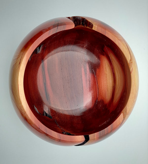 Manzanita vessel