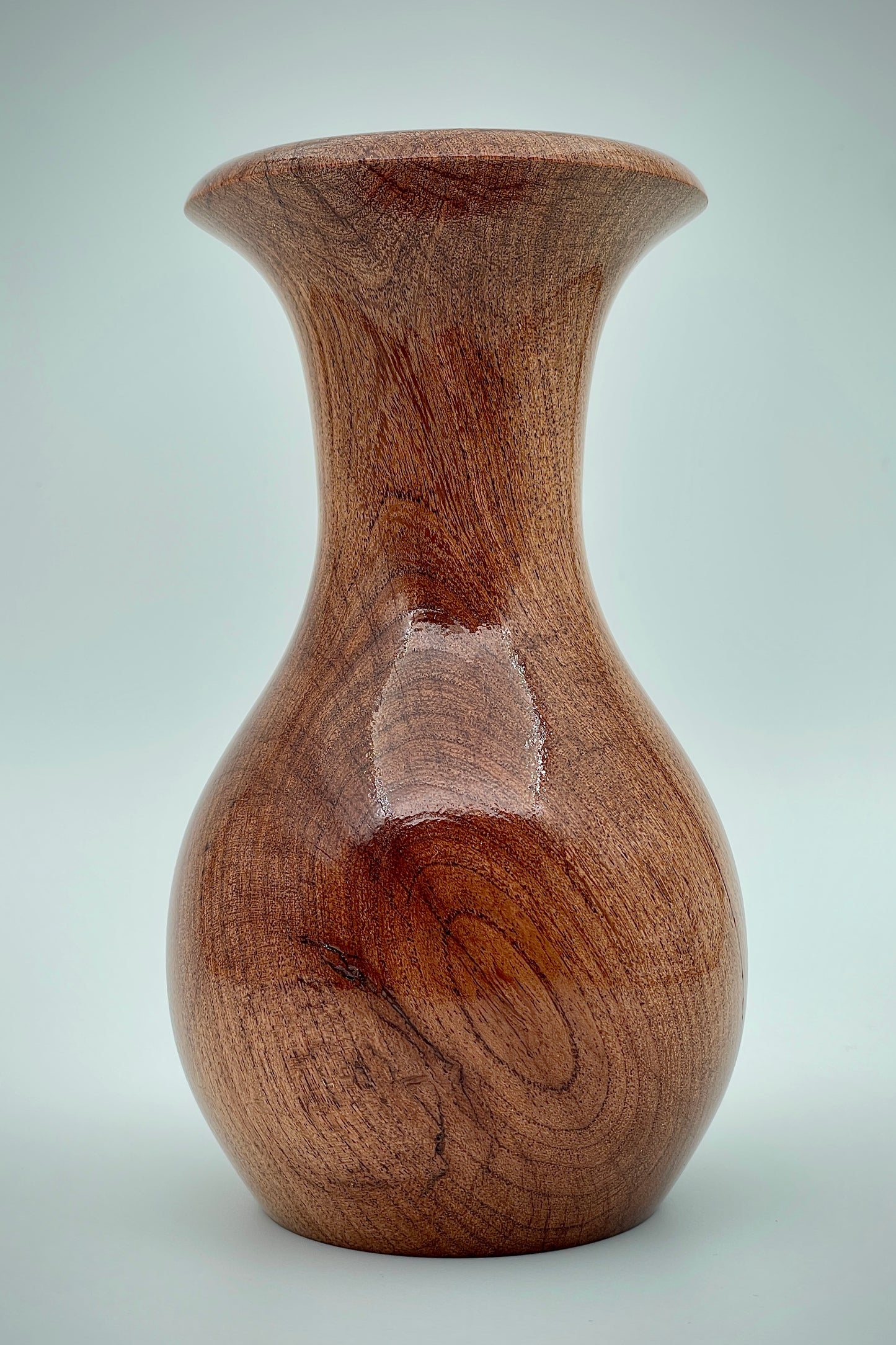 Bud vase