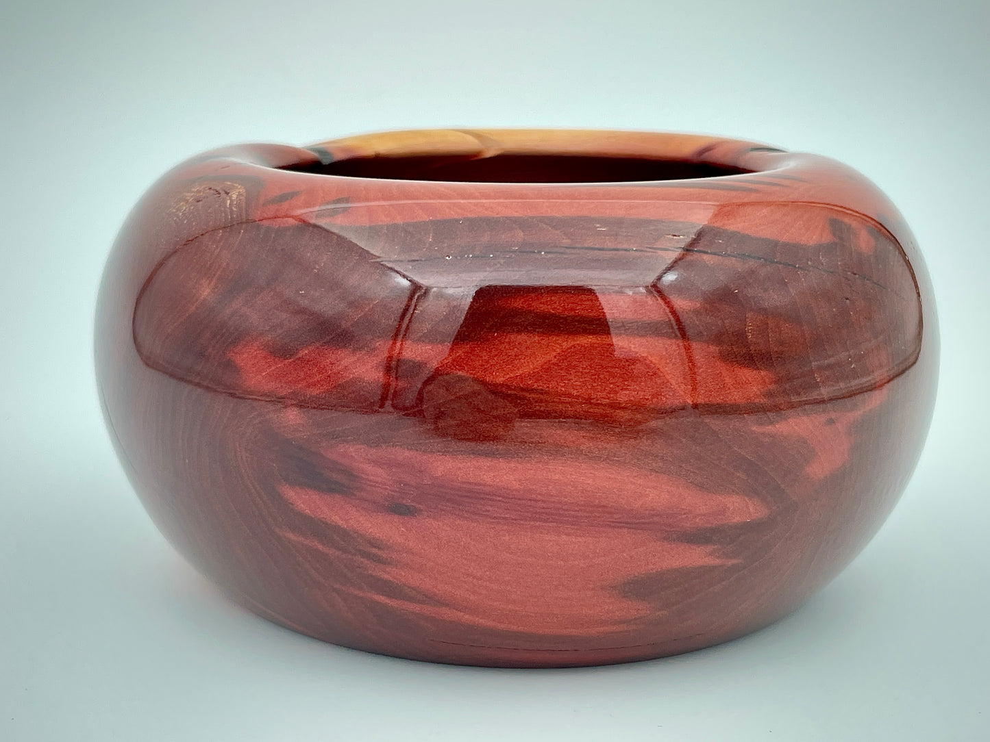 Manzanita vessel