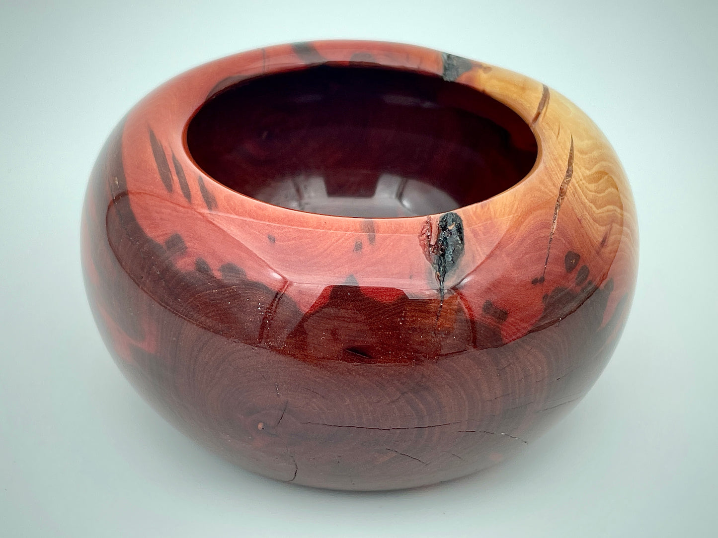Manzanita vessel