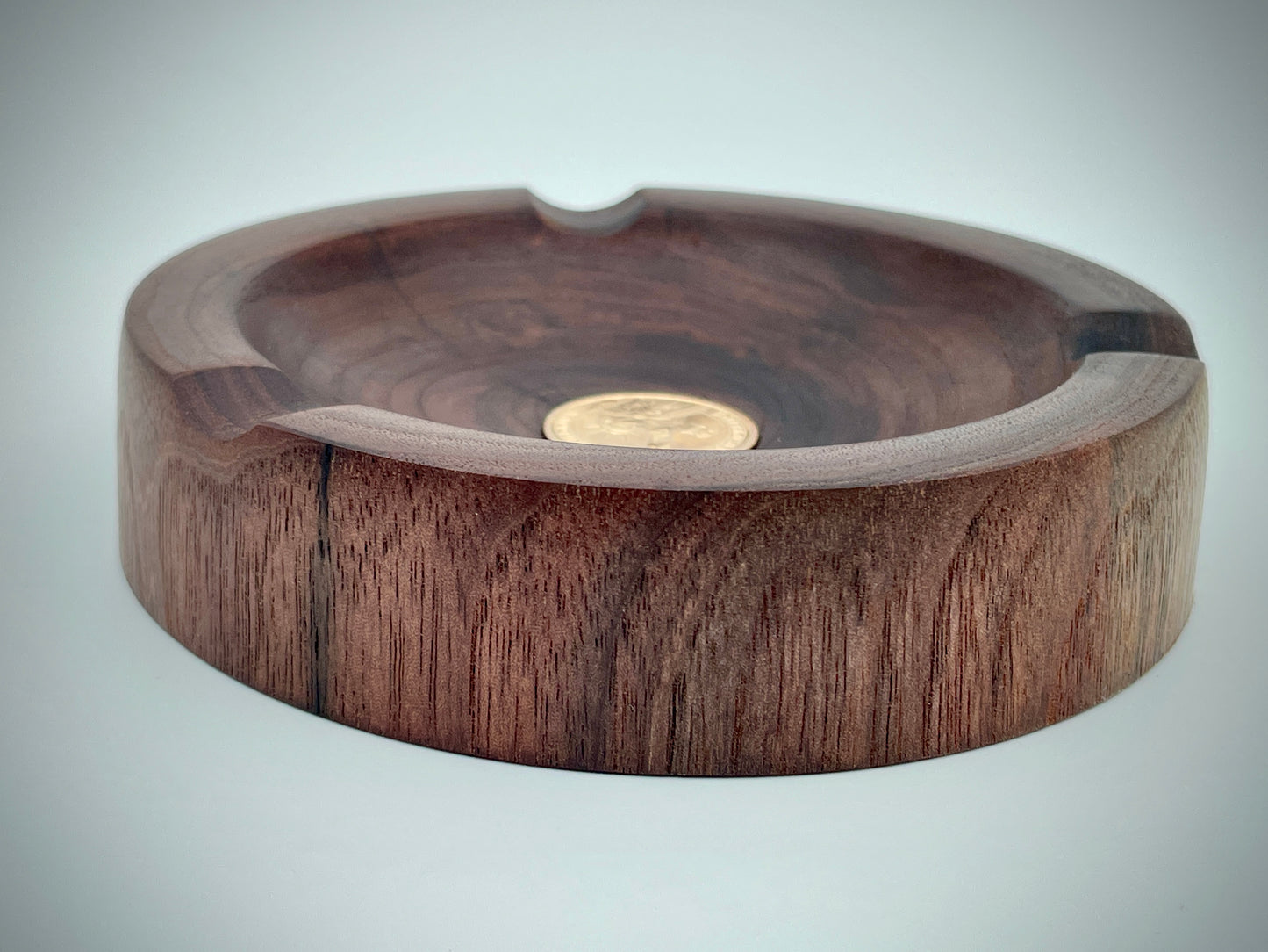Cigar ashtray