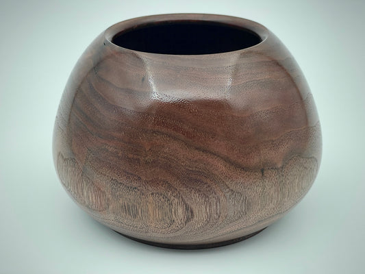 Black walnut vessel