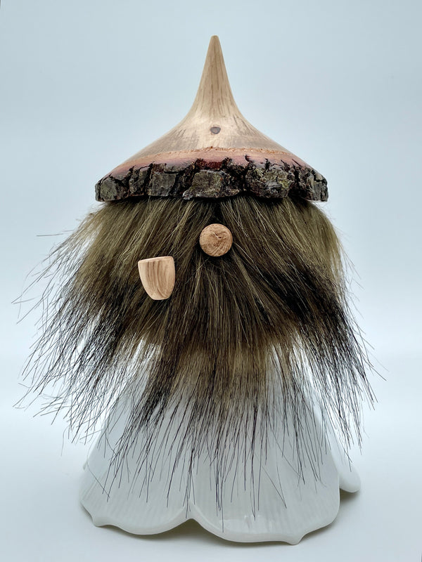 Gnome with pipe