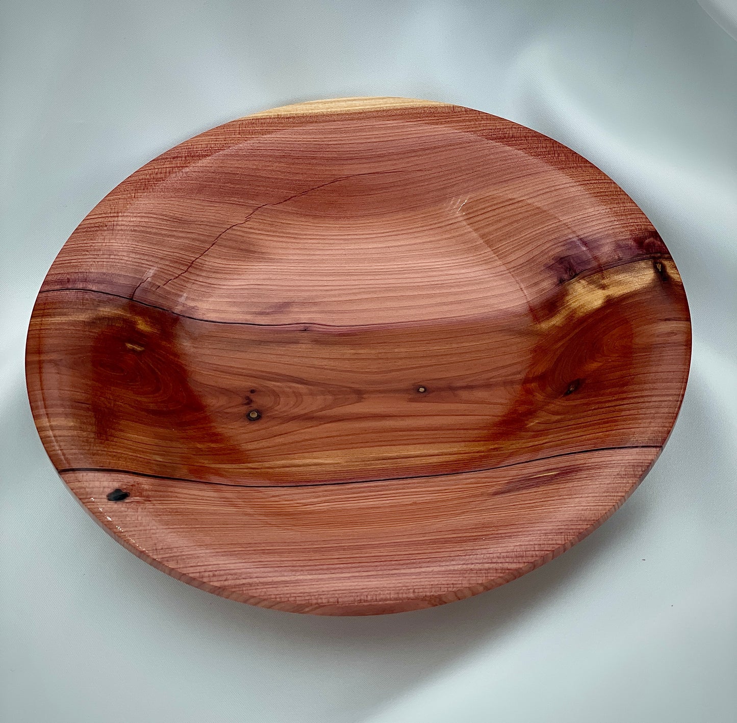 Cedar plate
