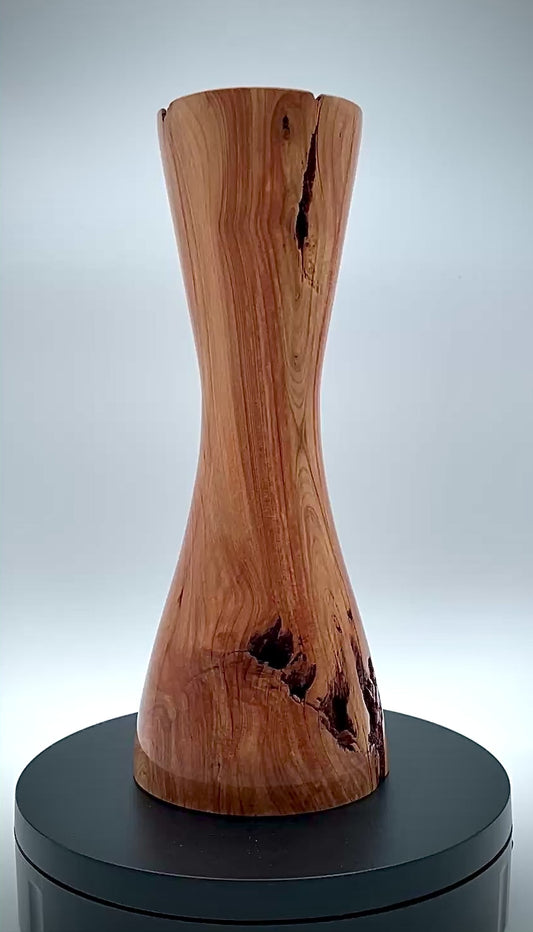 Tapered Texas cedar vase